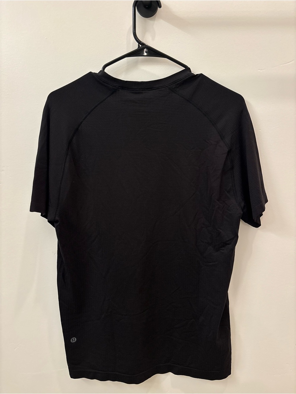 lululemon Men’s Metal Vent Tee Black/Black Size Men’s Small - Picture 4 of 5